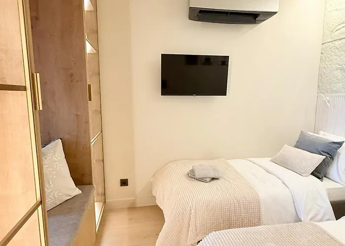 Lux Boutique 2 Bdr Right Next Gondola Lift * Бансько