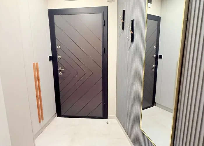 Апартаменти Lux Boutique 2 Bdr Right Next Gondola Lift Бансько