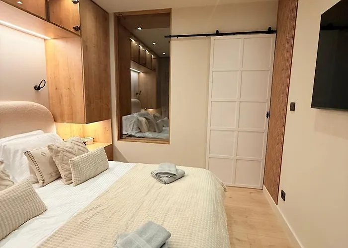 Апартаменти Lux Boutique 2 Bdr Right Next Gondola Lift *