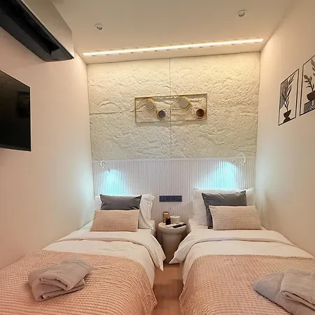 Lux Boutique 2 Bdr Right Next Gondola Lift Bansko