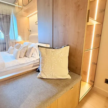 Lux Boutique 2 Bdr Right Next Gondola Lift Appartamento *