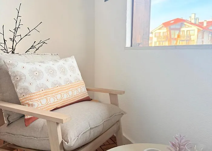 Lux Boutique 2 Bdr Right Next Gondola Lift